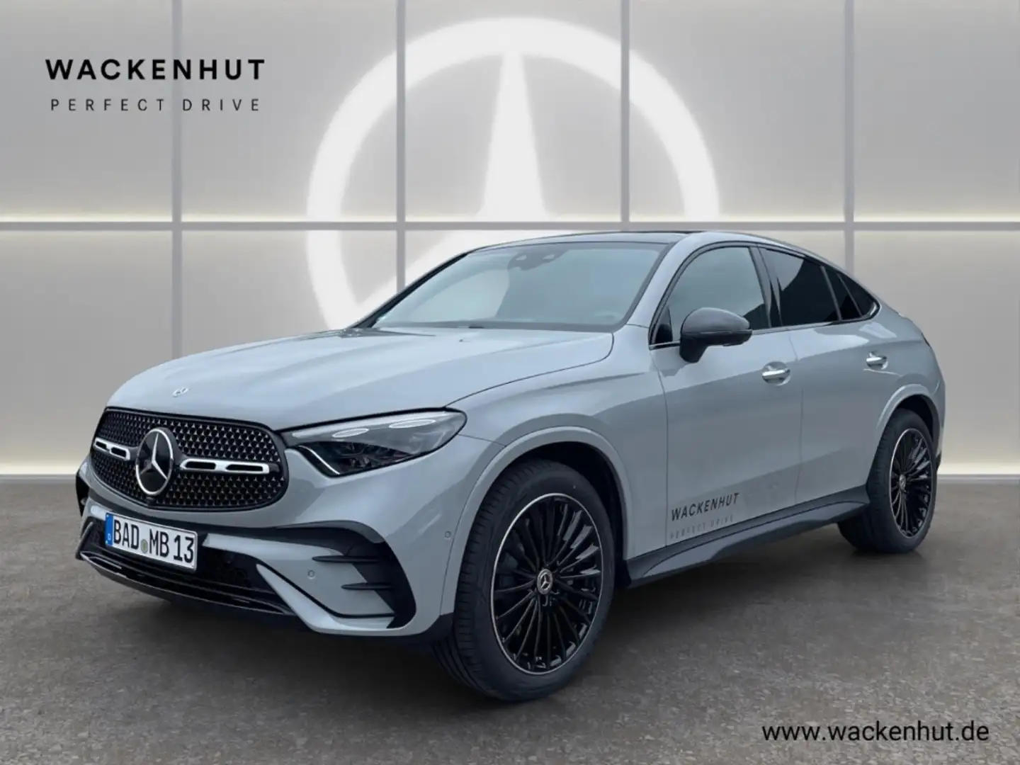 Mercedes-Benz GLC 300 d 4M EDITION AMG NIGHT AHK DISTR PANO BURM Grau - 1