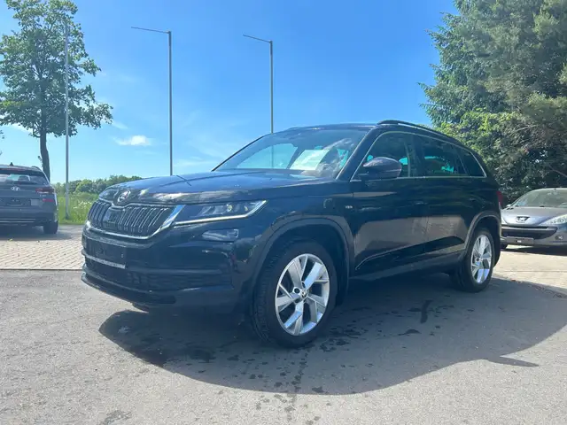 Skoda Kodiaq Soleil 4x4 LED RFK Leder STHZG Navi AHK 19 Zoll