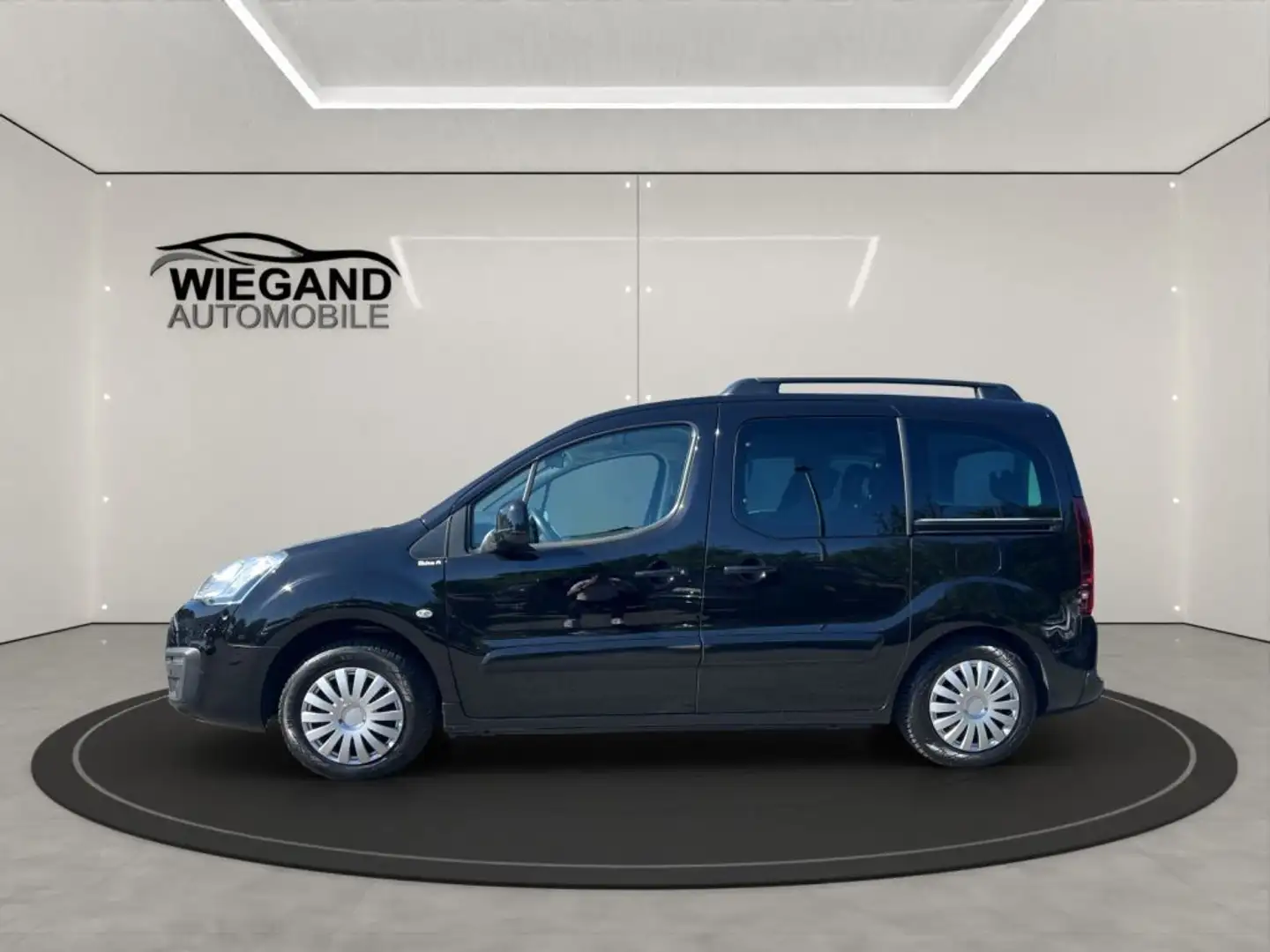 Citroen Berlingo Multispace+110+SHINE+AHK+NAVI+GRA+ Schwarz - 2