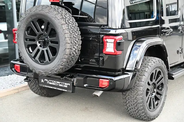 Jeep Wrangler view 27