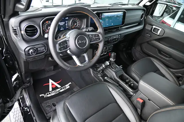 Jeep Wrangler view 13