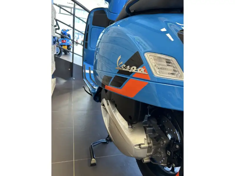 Vespa GTS Super Sport - foto 4