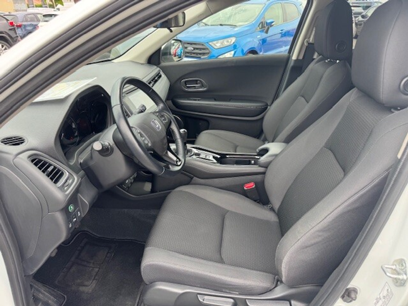 Honda HR-V 1,5 i-VTEC Elegance — photo 6