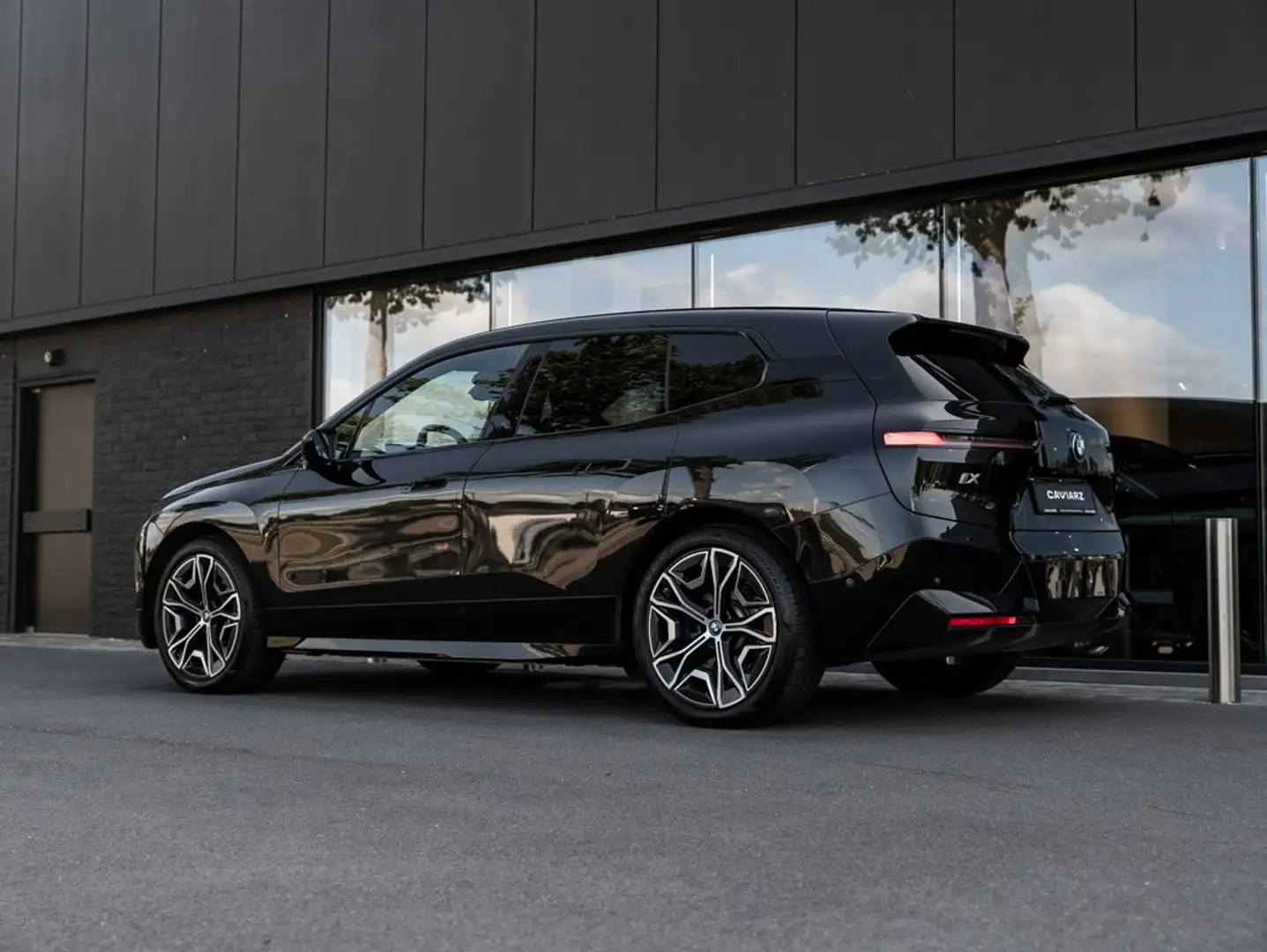 BMW iX iX xDrive50 !!! FULL OPTION !!! Zwart - 2