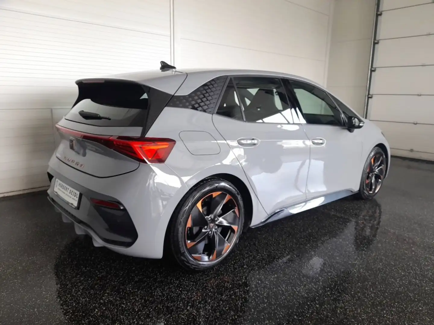 CUPRA Born 58/62 kWh *19 ZOLL / VOLL-LED MIT FLA / VIRTUELL / NAVI / ACC / KAMERA / KEYLESS / WINTERPAKET* Grau - 2