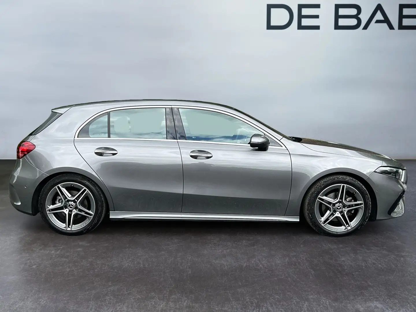 Mercedes-Benz A 200 1.3 B 163PK | HB | 7G-DCT | AMG LINE |ADVANCE PLUS Gris - 2