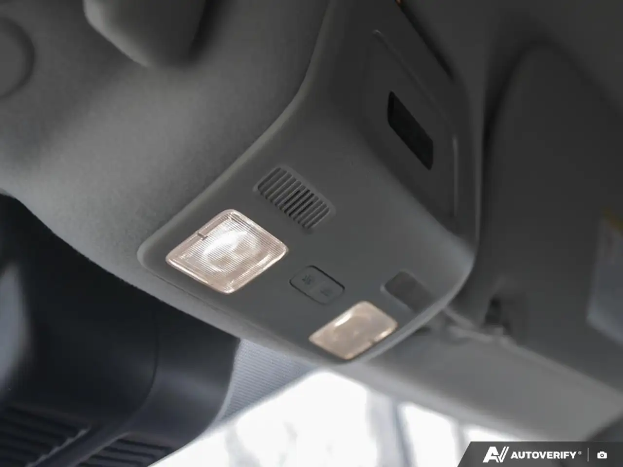 Ford Transit Cargo Van снимка Ford Transit Cargo Van