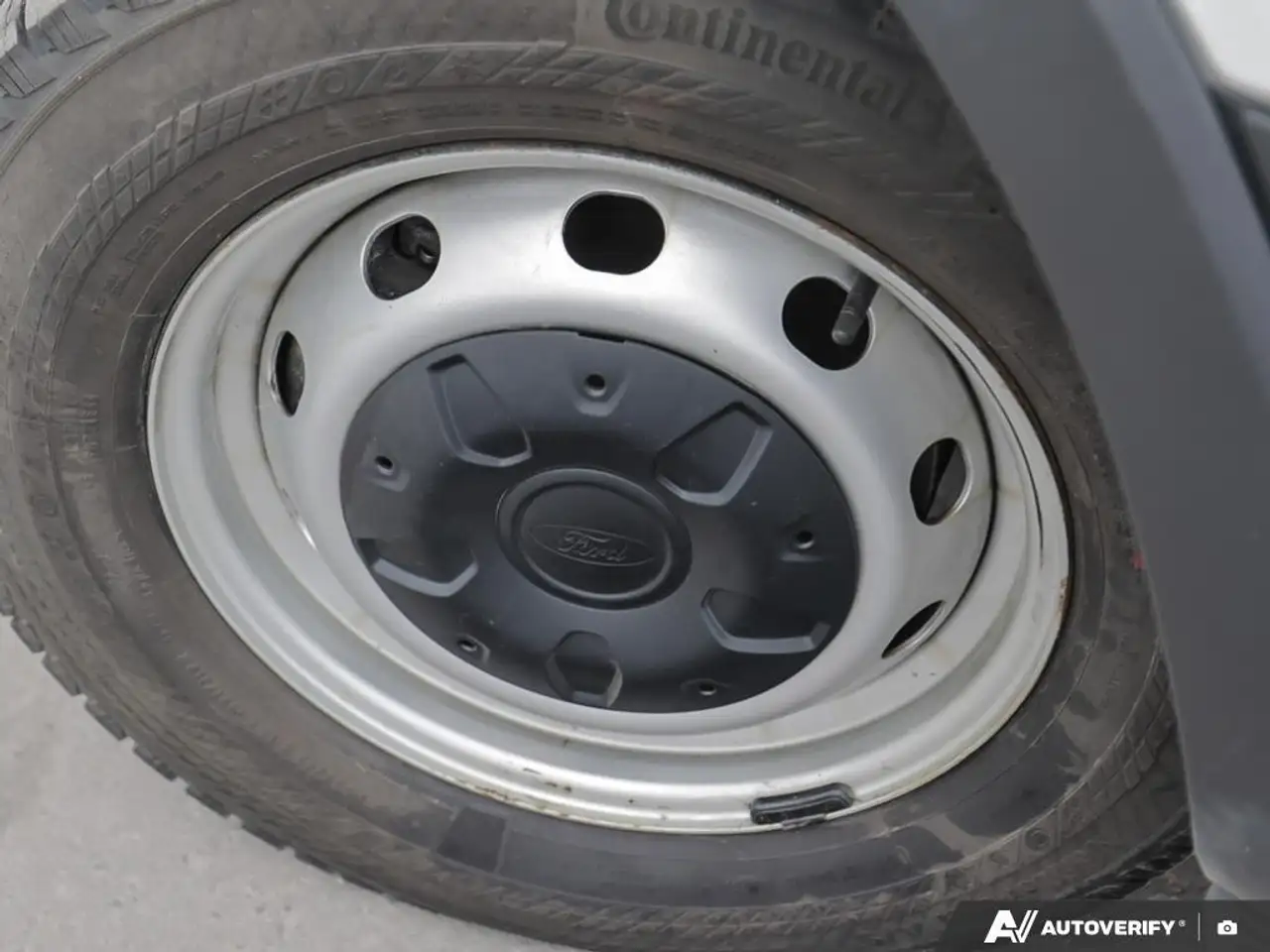Ford Transit Cargo Van снимка Ford Transit Cargo Van