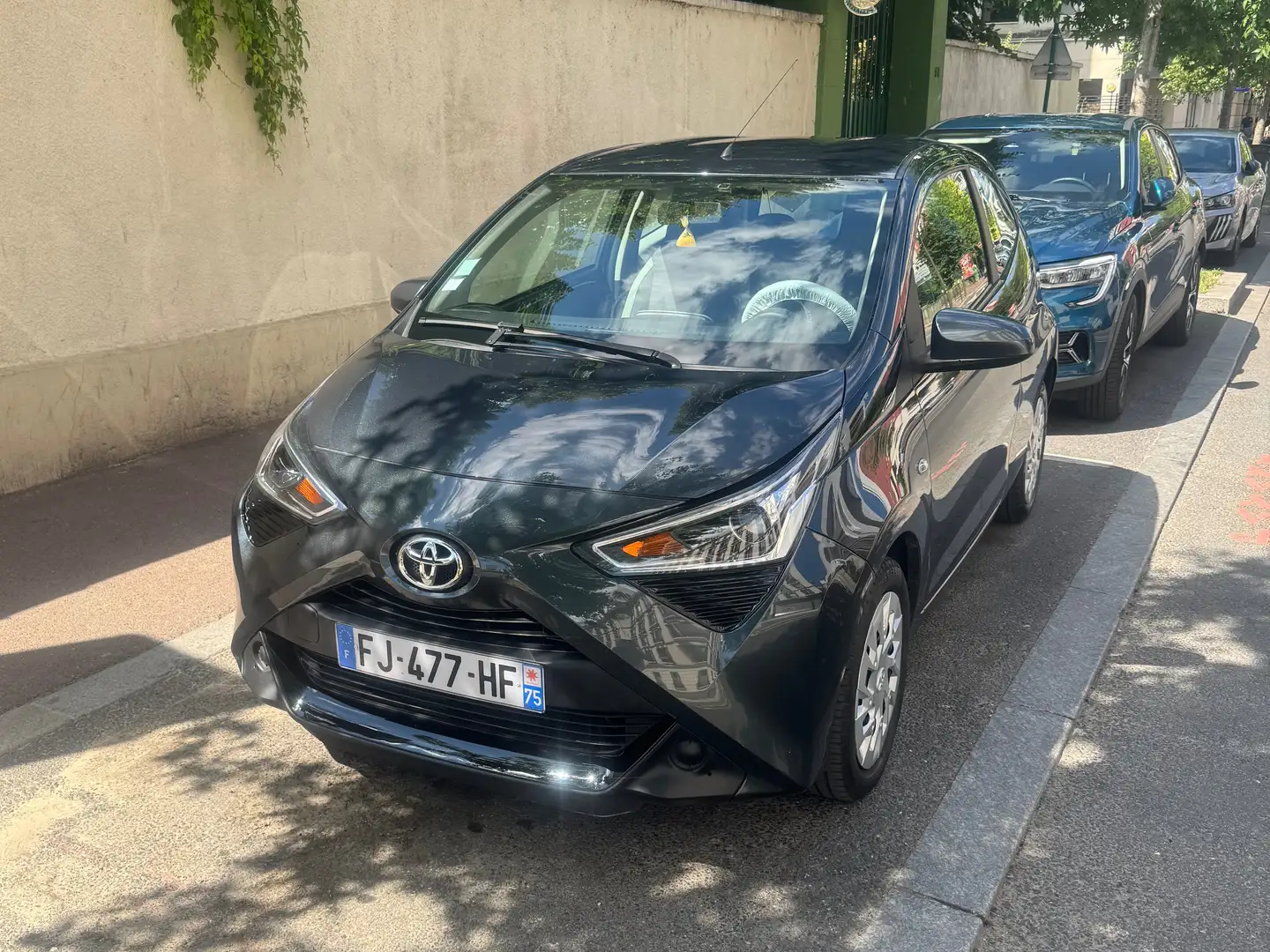 Toyota Aygo Aygo 1.0 VVT-i x-shift x-play Gris - 2
