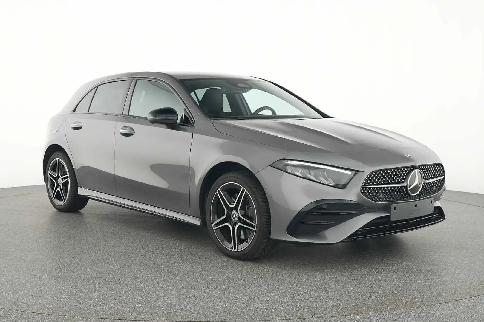 Mercedes-Benz A 250 e AMG Line Grigio - 2