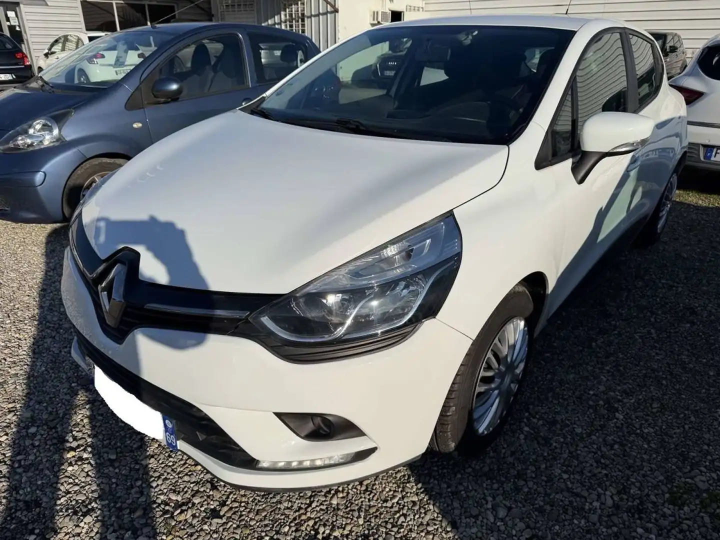 Renault Clio IV 1.5 dCi 90ch energy Business 5p Blanc - 2