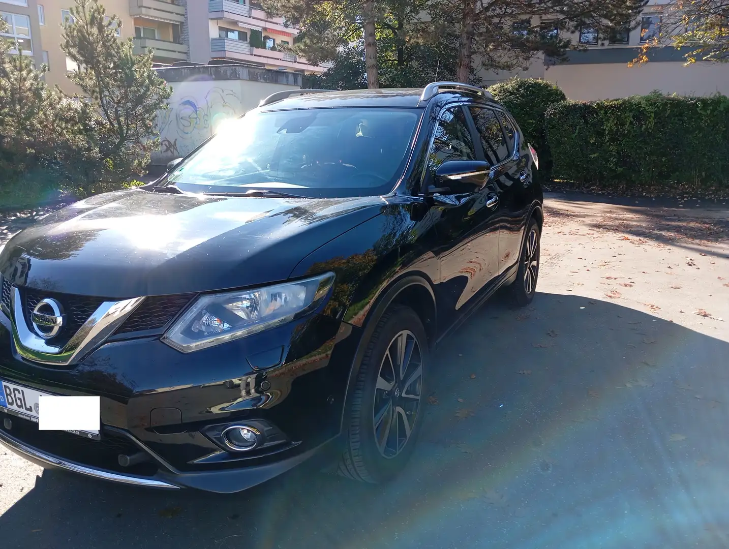Nissan X-Trail X-TRAIL 1,6dCi Acenta Aut. Acenta Schwarz - 2