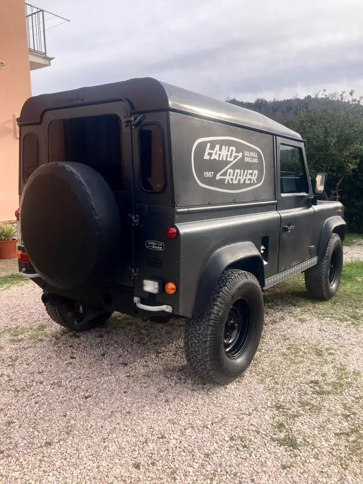 Land Rover Defender 90 2.5 Turbo Diesel Hard Top, foto 5