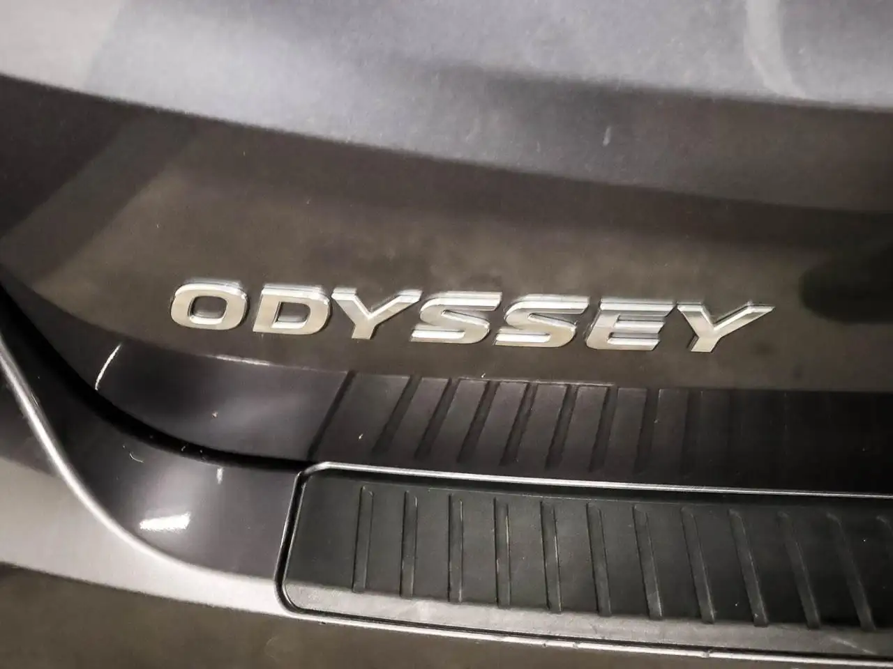 Honda Odyssey снимка Honda Odyssey