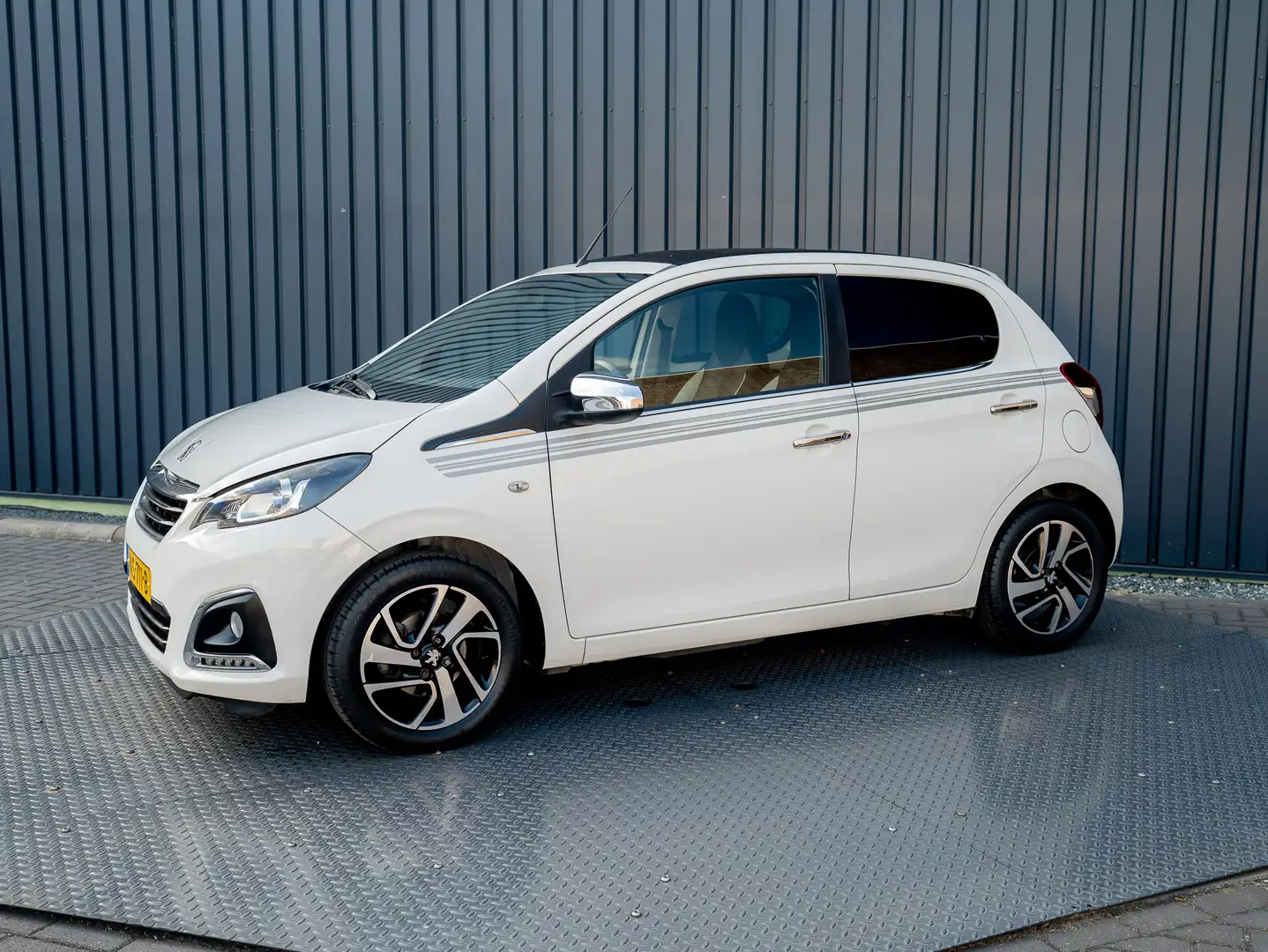 Peugeot 108 1.0 e-VTi Collection TOP! | Camera | Climate Contr Wit - 2