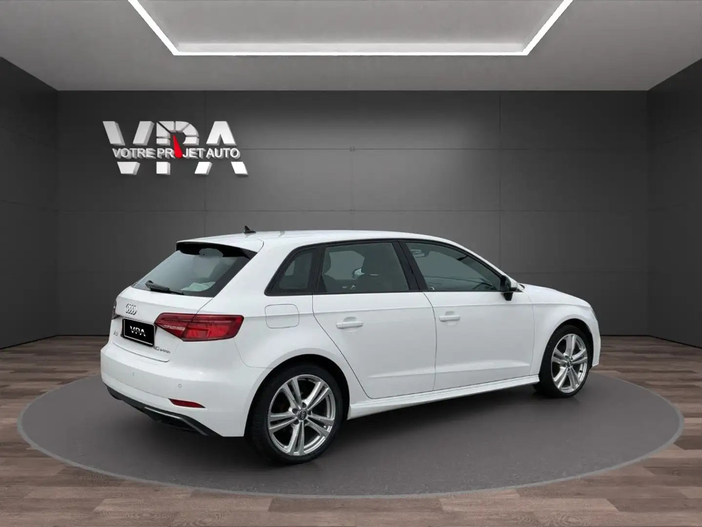Audi A3 Sportback · 40 e-tron 204ch Blanc - 2
