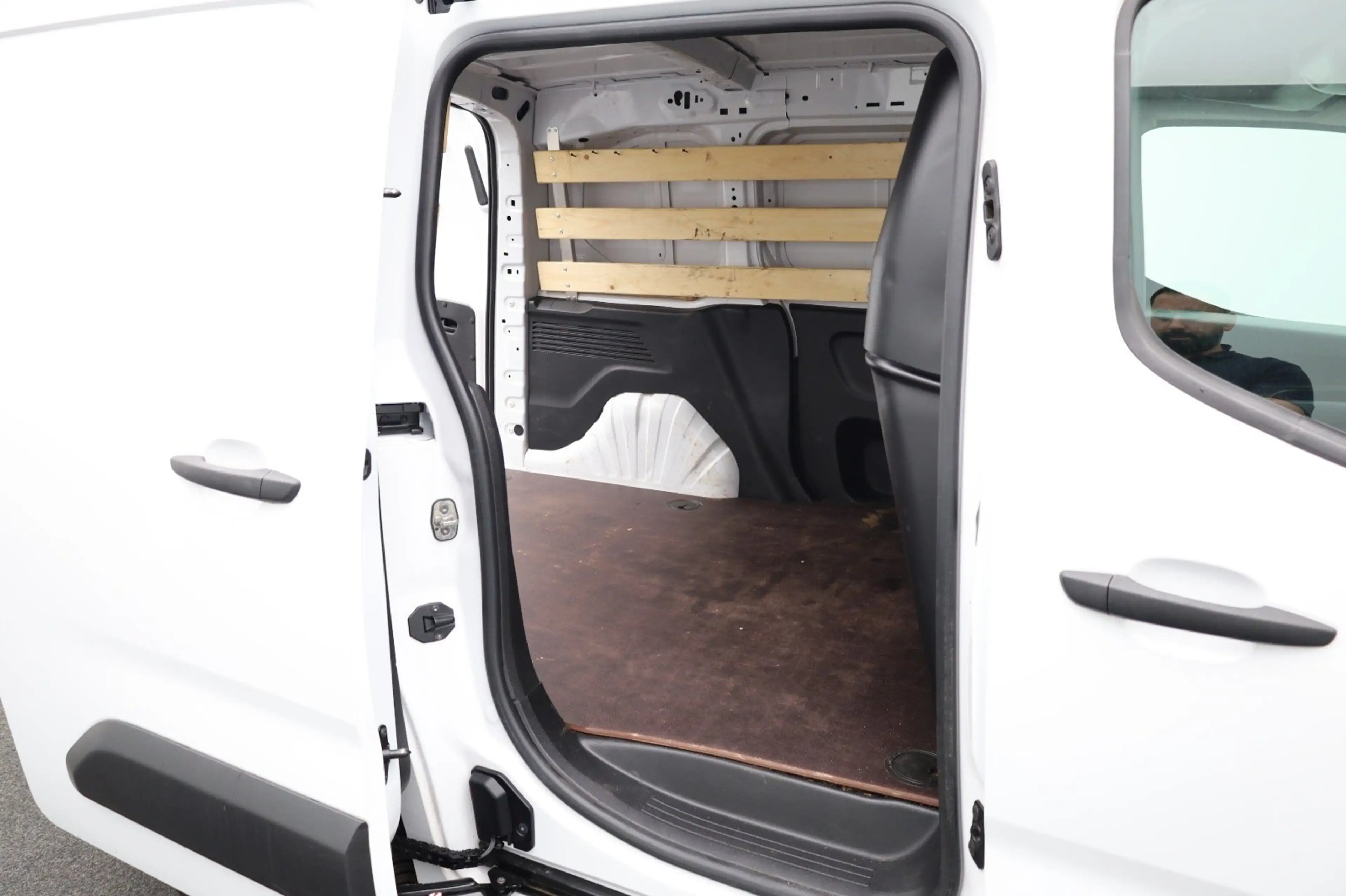 Peugeot Partner 1.5 BlueHDi 100 S&S L1 Trekhaak | Houten Laadvloer — photo 12