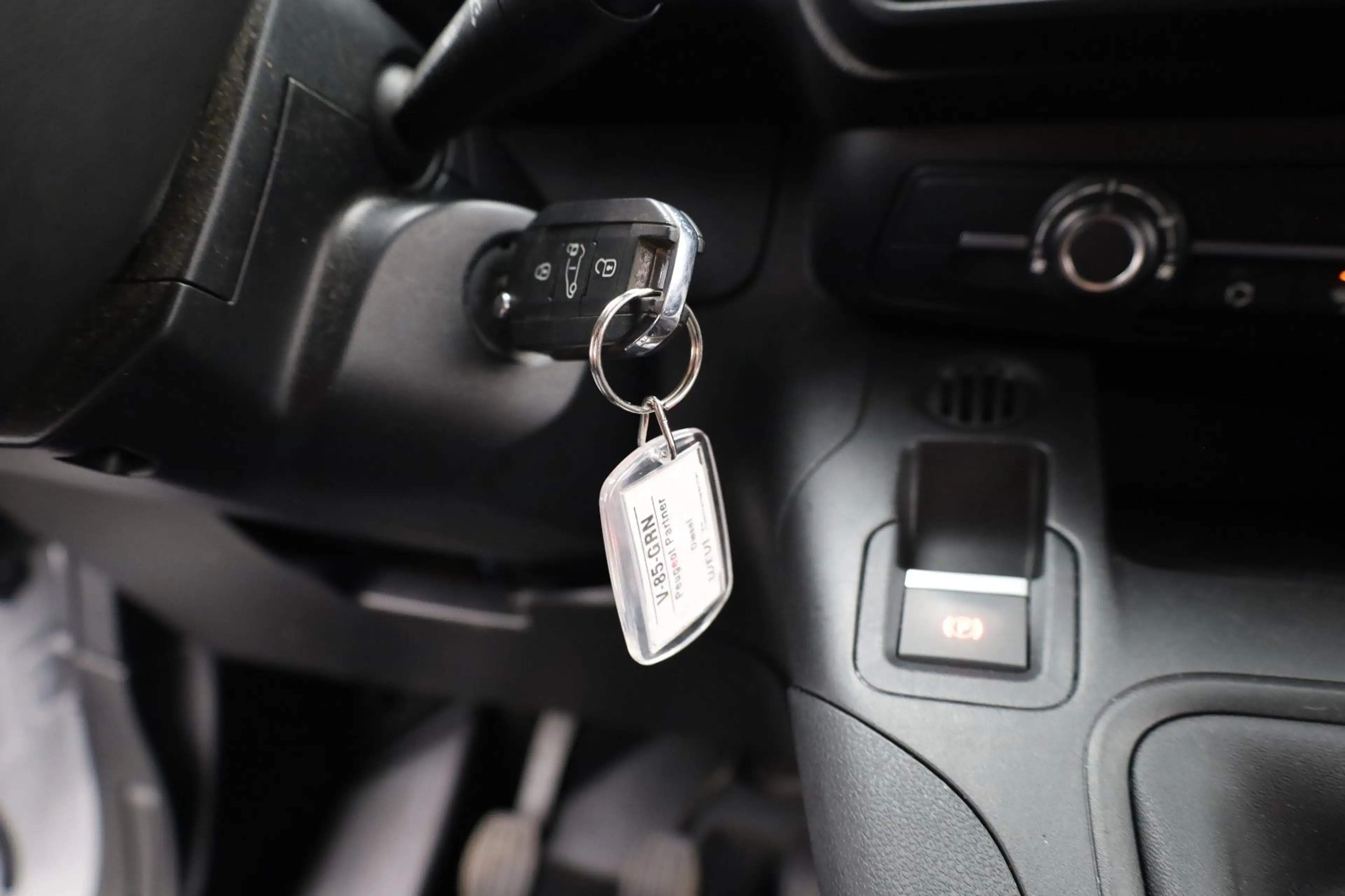 Peugeot Partner 1.5 BlueHDi 100 S&S L1 Trekhaak | Houten Laadvloer — photo 15