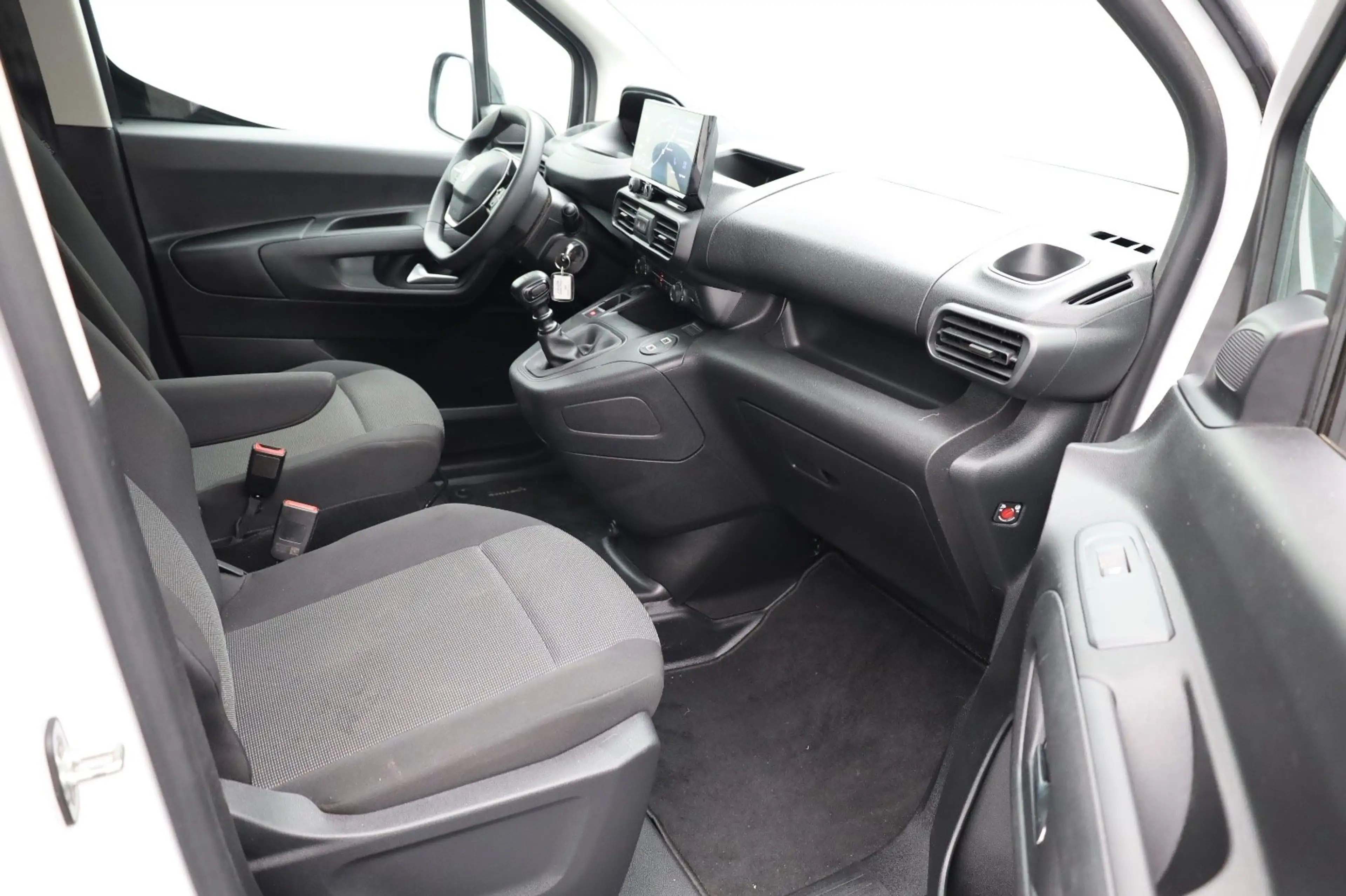 Peugeot Partner 1.5 BlueHDi 100 S&S L1 Trekhaak | Houten Laadvloer — photo 19