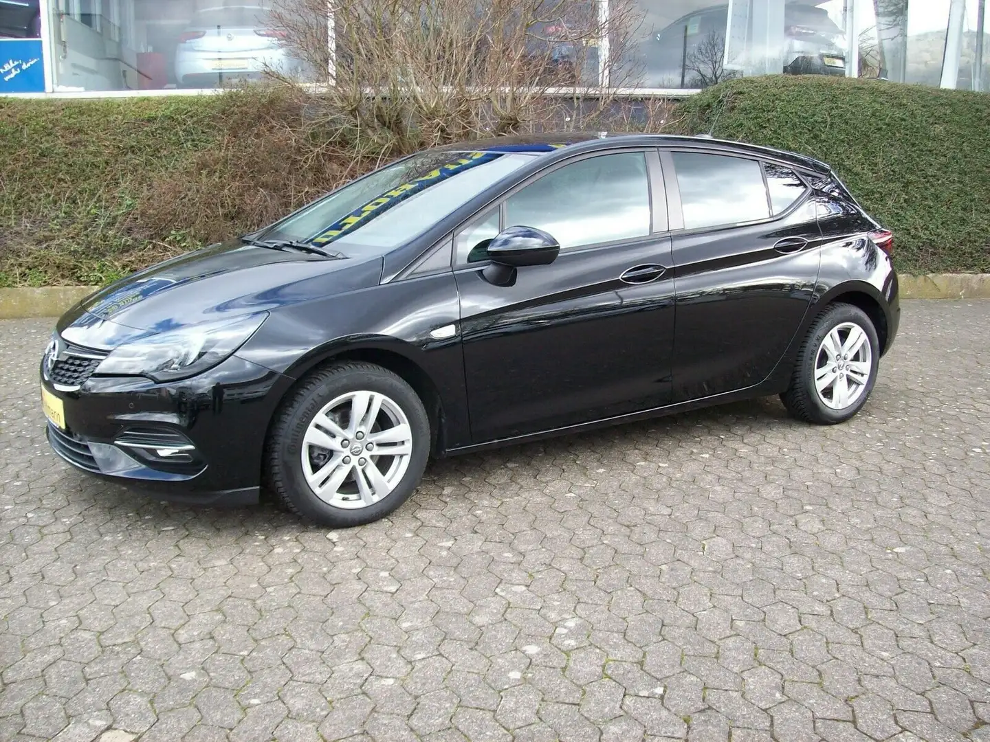 Opel Astra K 1.4 T Navi Tel SHZ LHZ PDC+Kam Klima AT Schwarz - 2