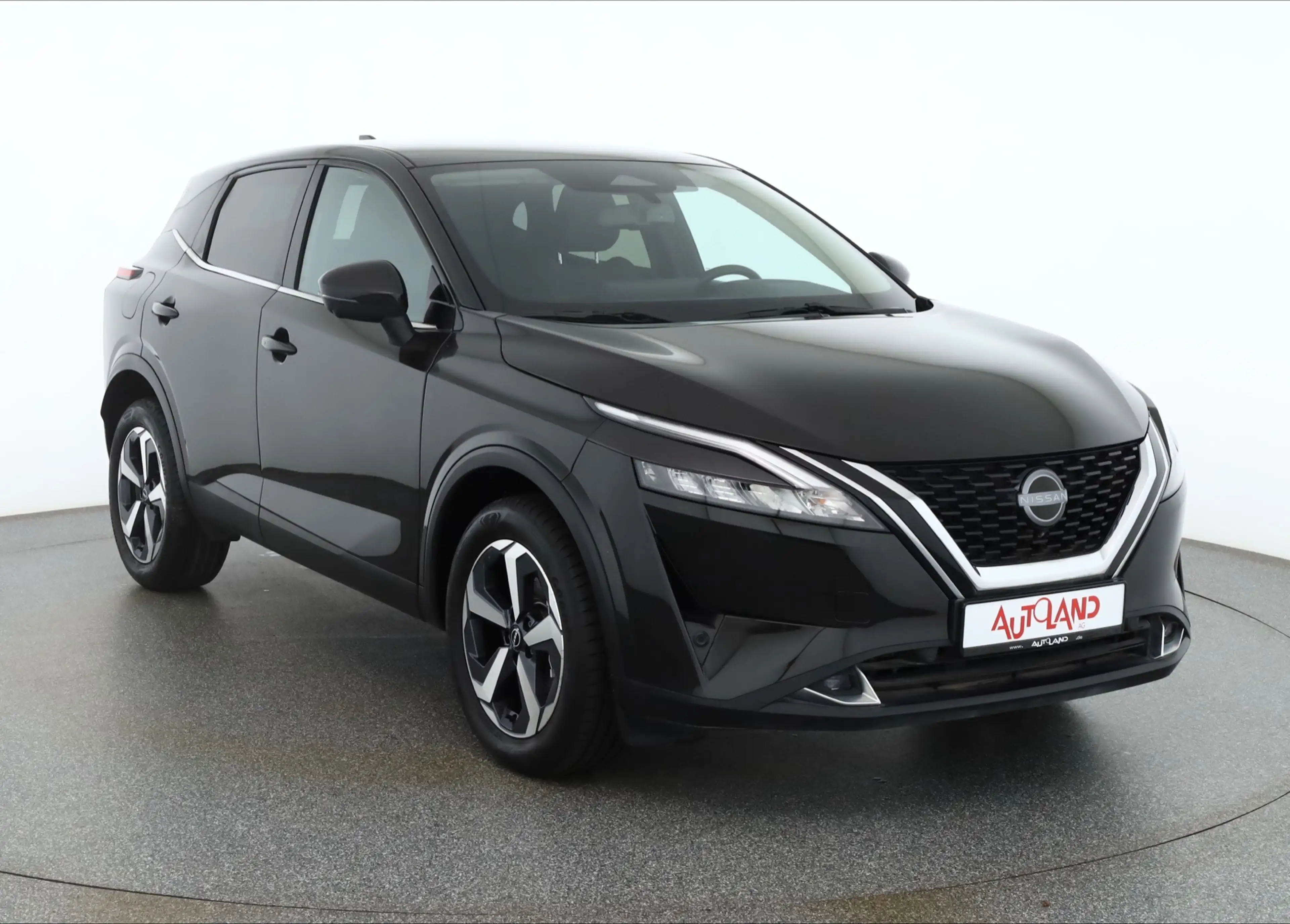 Nissan Qashqai N-Connecta 1.3 Dig-T LED ACC Navi 360° — photo 7