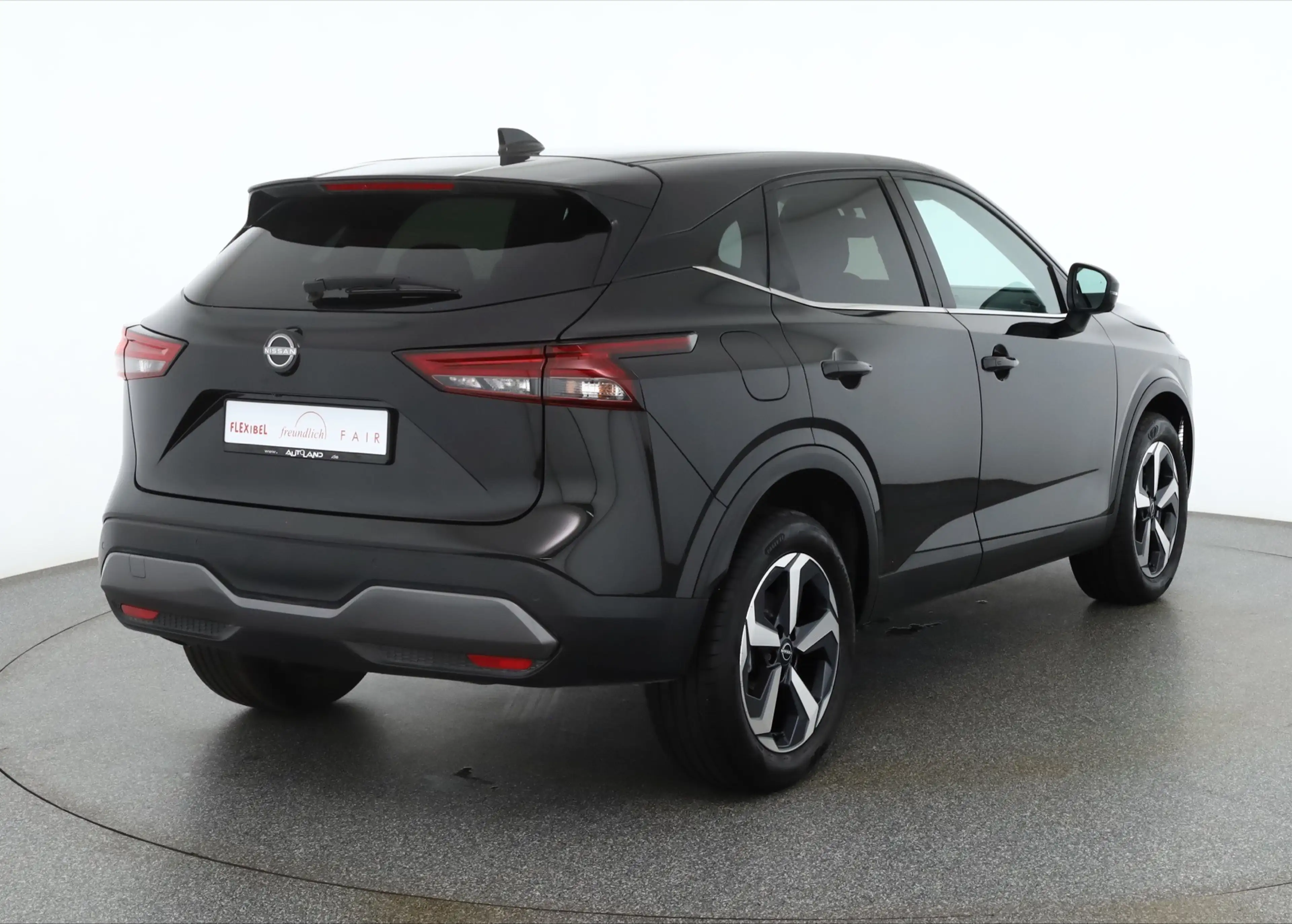 Nissan Qashqai N-Connecta 1.3 Dig-T LED ACC Navi 360° — photo 5