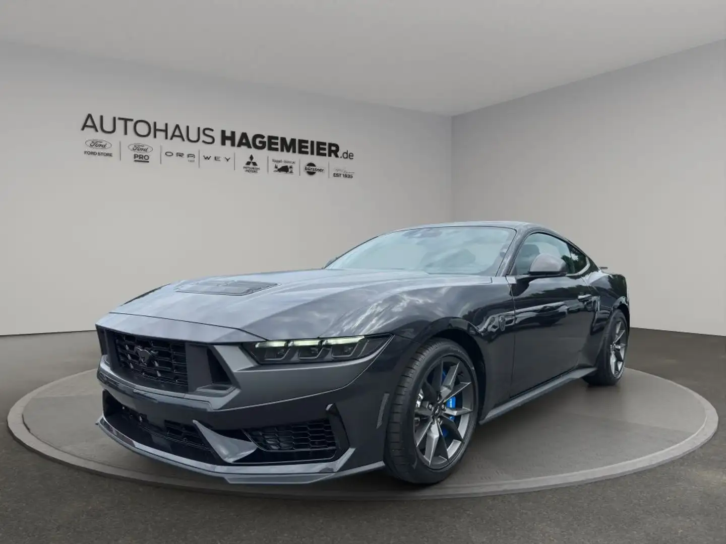 Ford Mustang Fastback 5.0 V8 Aut. Dark Horse Grau - 1