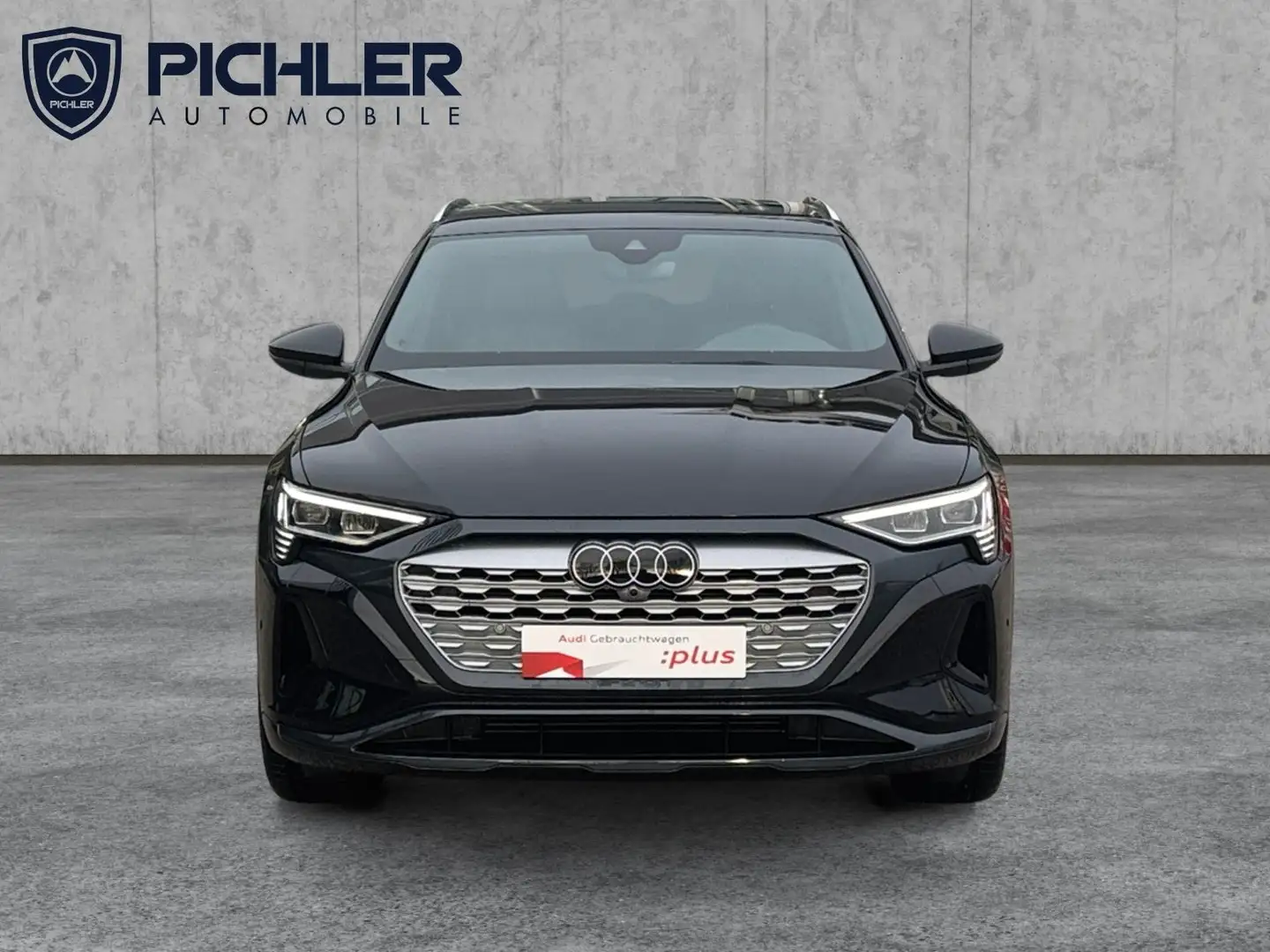 Audi Q8 55 e-tron quattro business Schwarz - 2