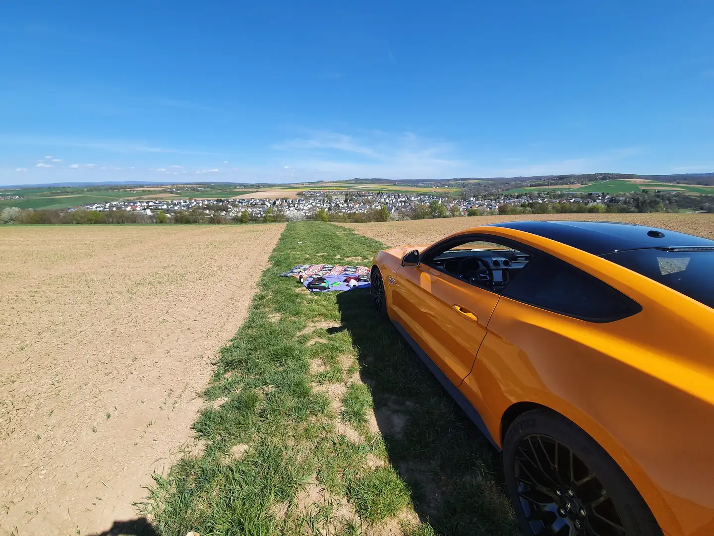 Ford Mustang Mustang+Fastback+5.0+Ti-VCT+V8+GT Oranžová - 2