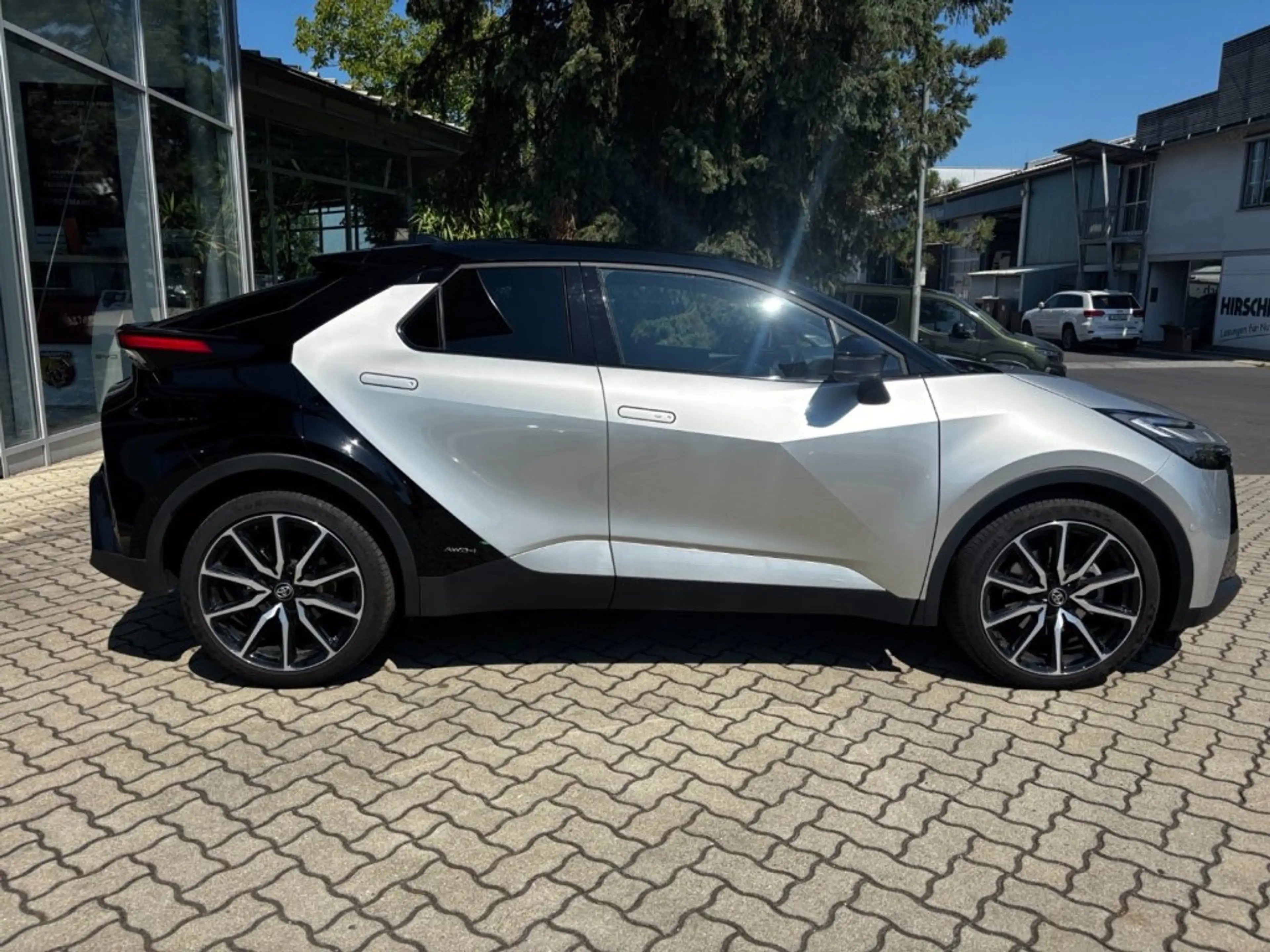 Toyota C-HR 2,0 Hybrid E-CVT 4WD GR Sport Premiere Edition — photo 8