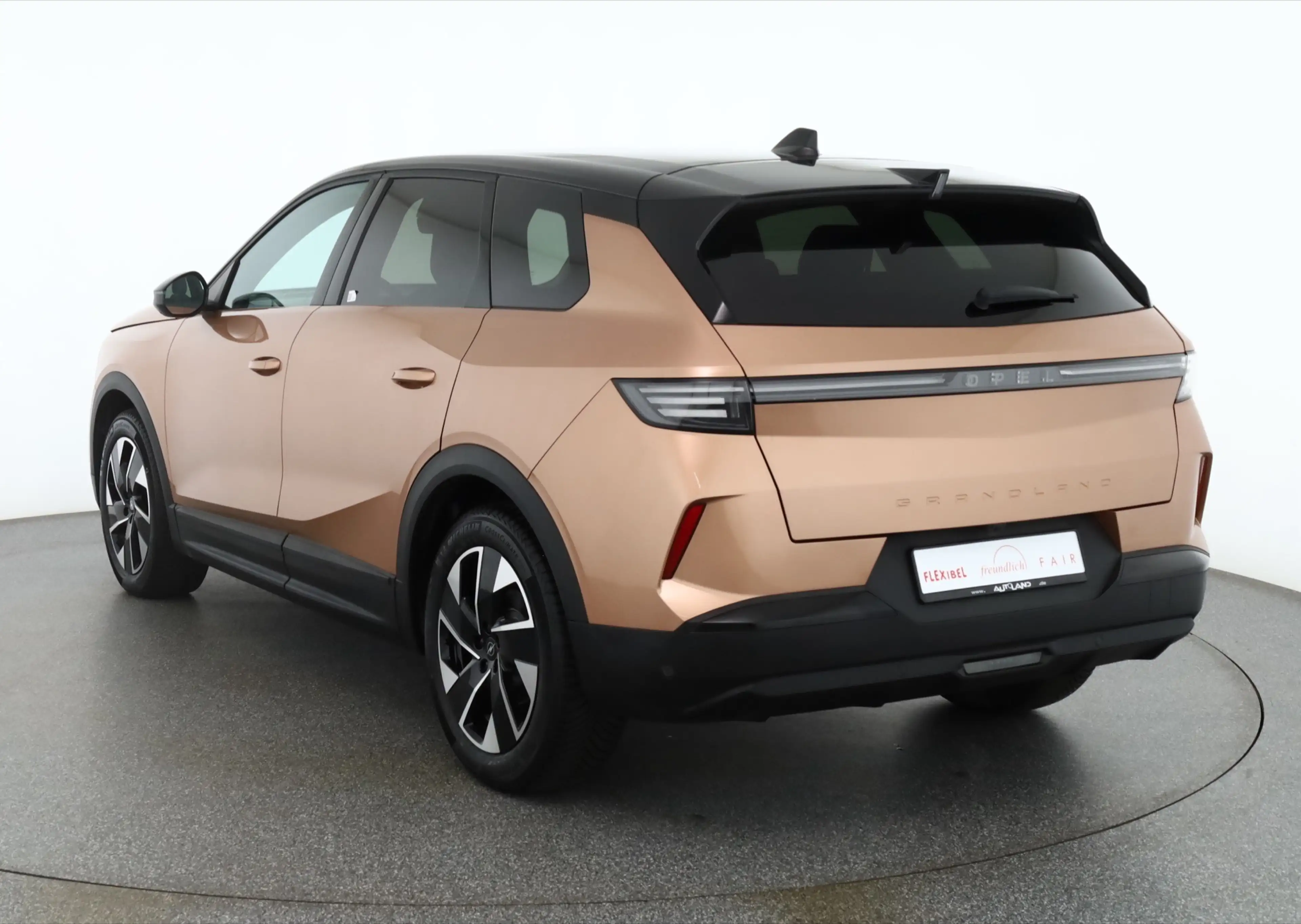 Opel Grandland GS 1.2DI Turbo Hybrid Aut. LED ACC Navi — photo 3