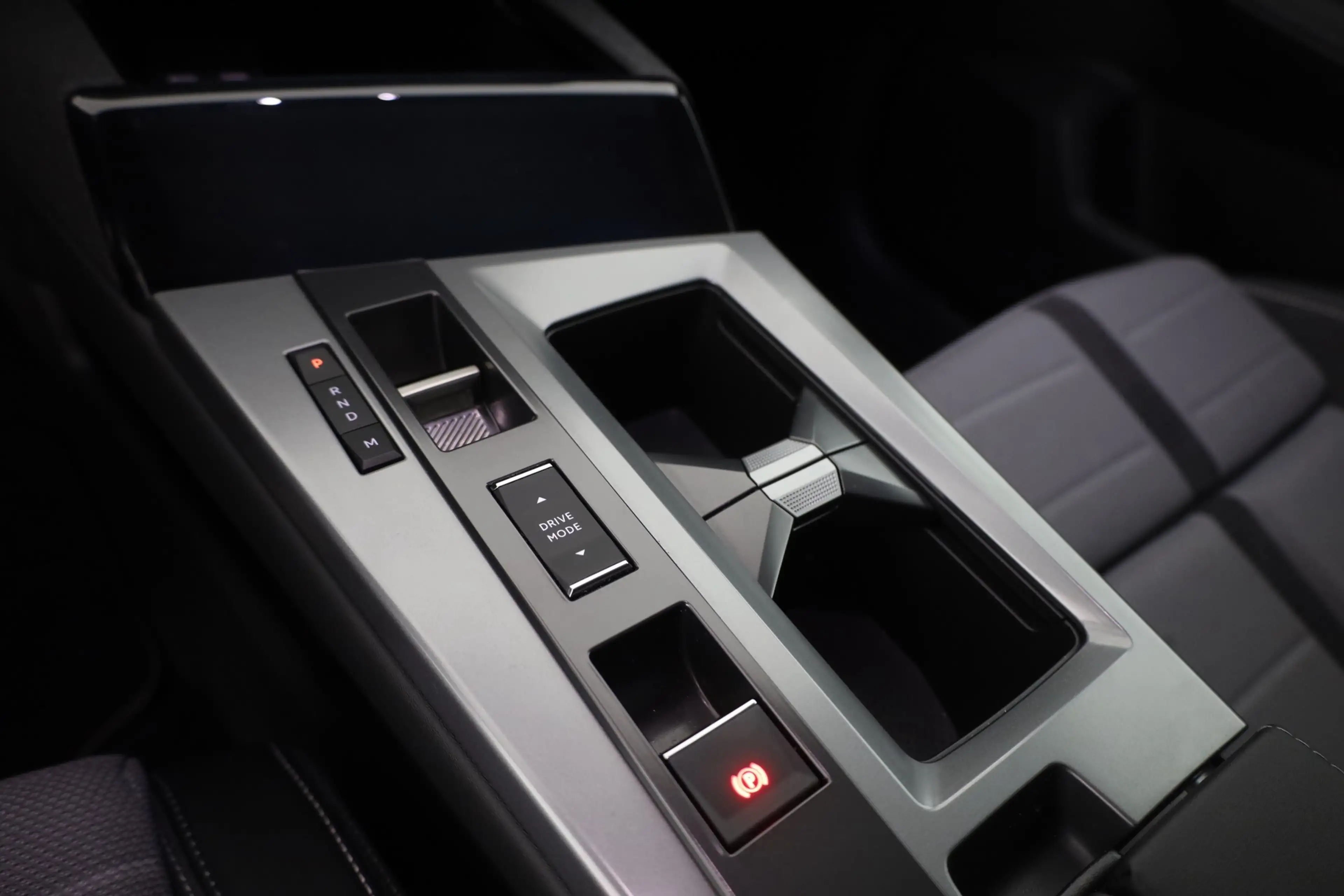 Opel Grandland GS 1.2DI Turbo Hybrid Aut. LED ACC Navi — photo 14