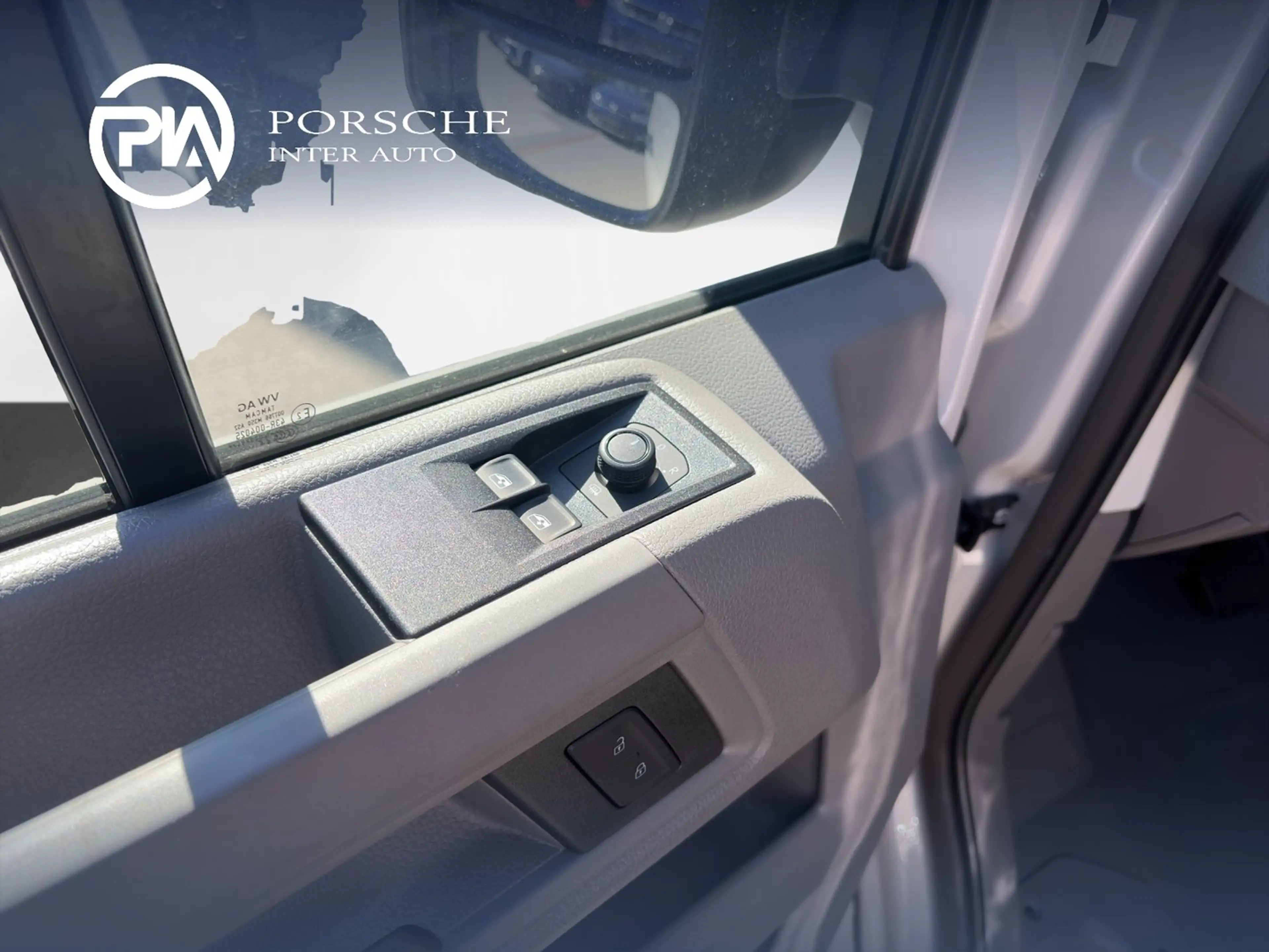 Volkswagen Crafter VW Crafter 35 T6 Kastenwagen L3H3 TDI — photo 9