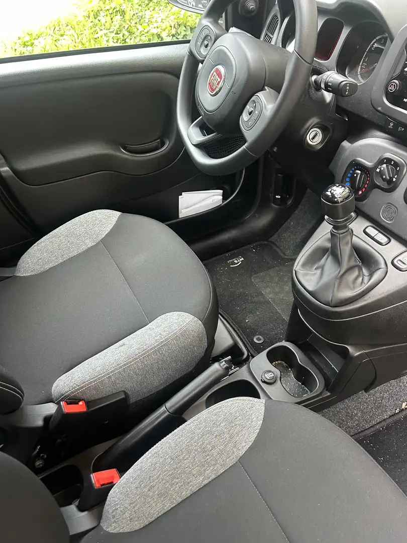 Fiat Grande Panda Wir verkaufen unsere Fiat Panda Hybrid siva - 2