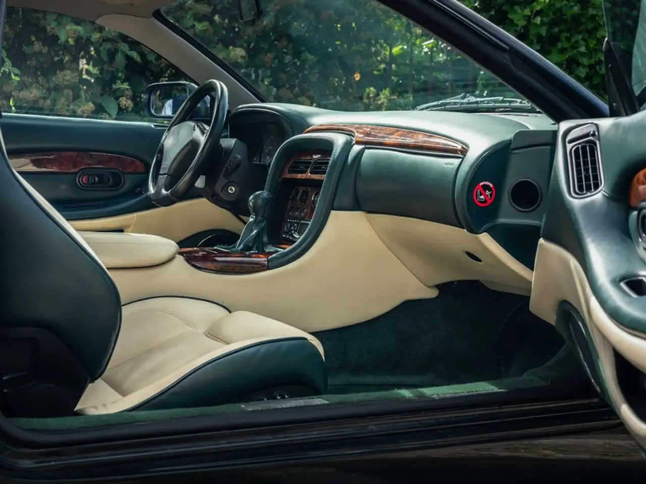 Aston Martin DB7 Vantage, foto 10