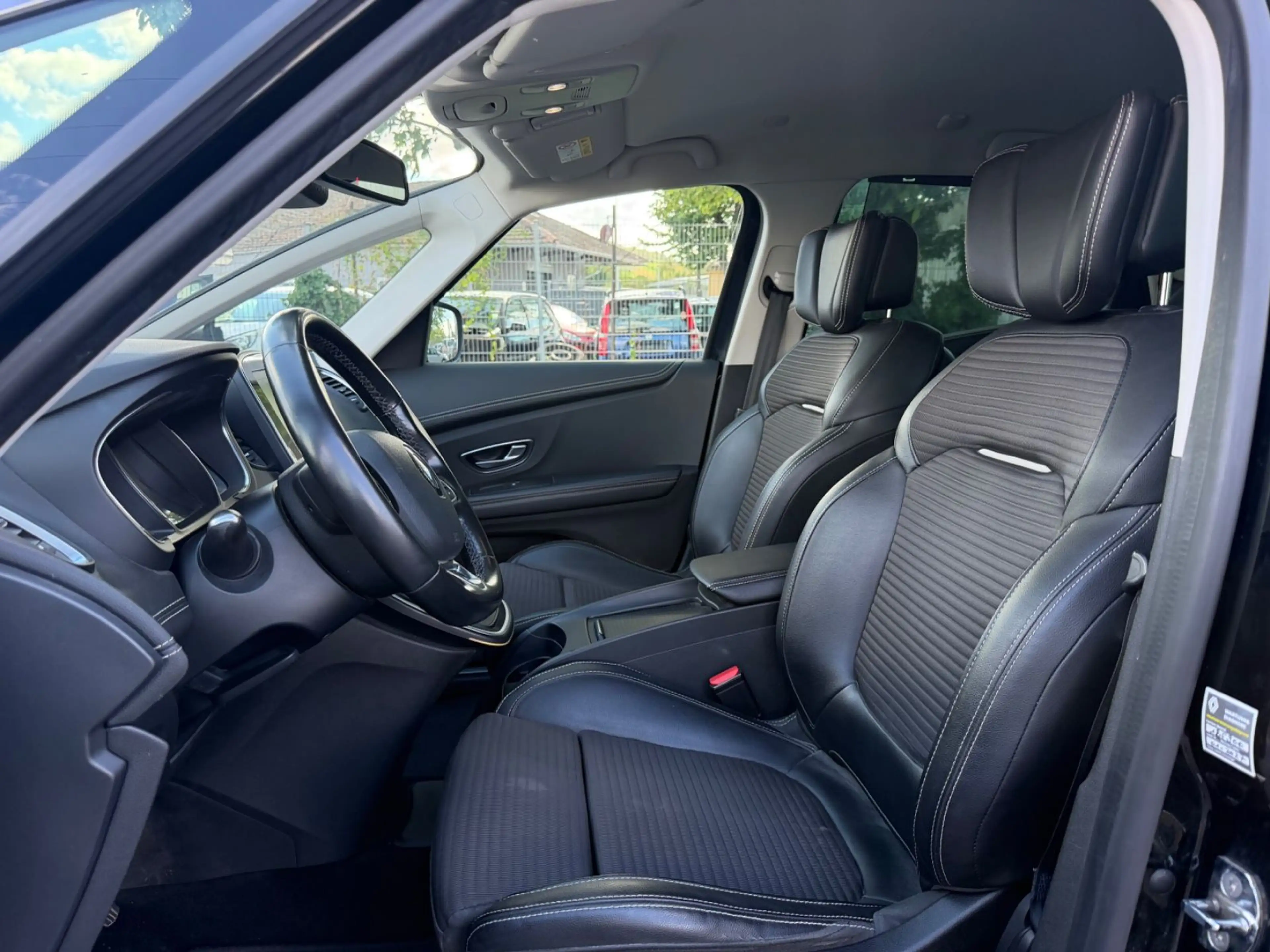 Renault Scenic IV BOSE Edition — photo 9