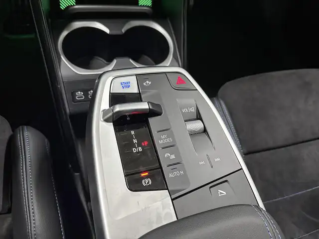 BMW Ix1 view 14