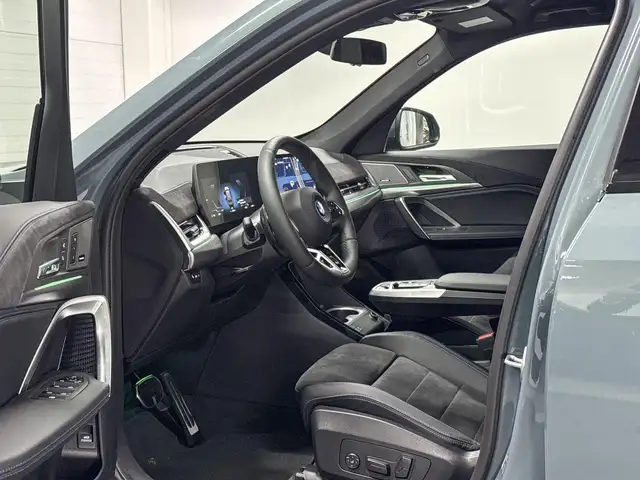 BMW Ix1 view 9