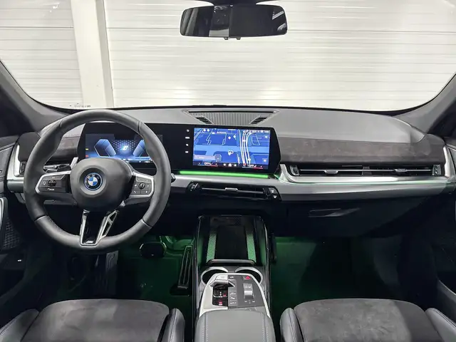 BMW Ix1 view 11