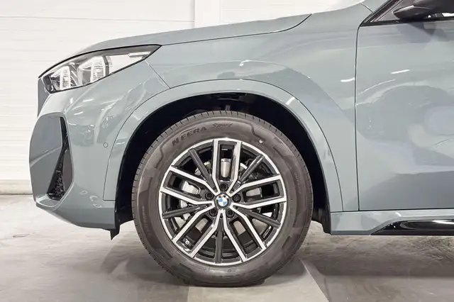 BMW Ix1 view 4