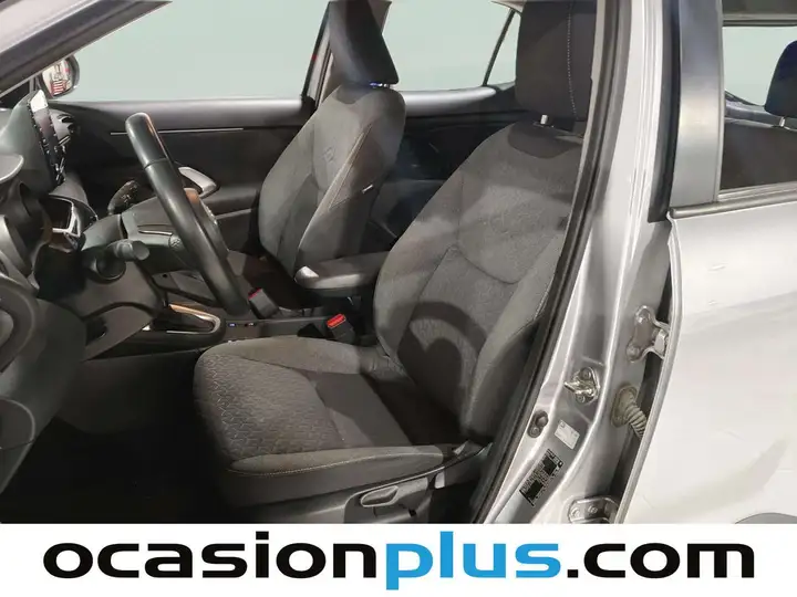 Toyota Yaris 1.5 Business Plus 2024, foto 9