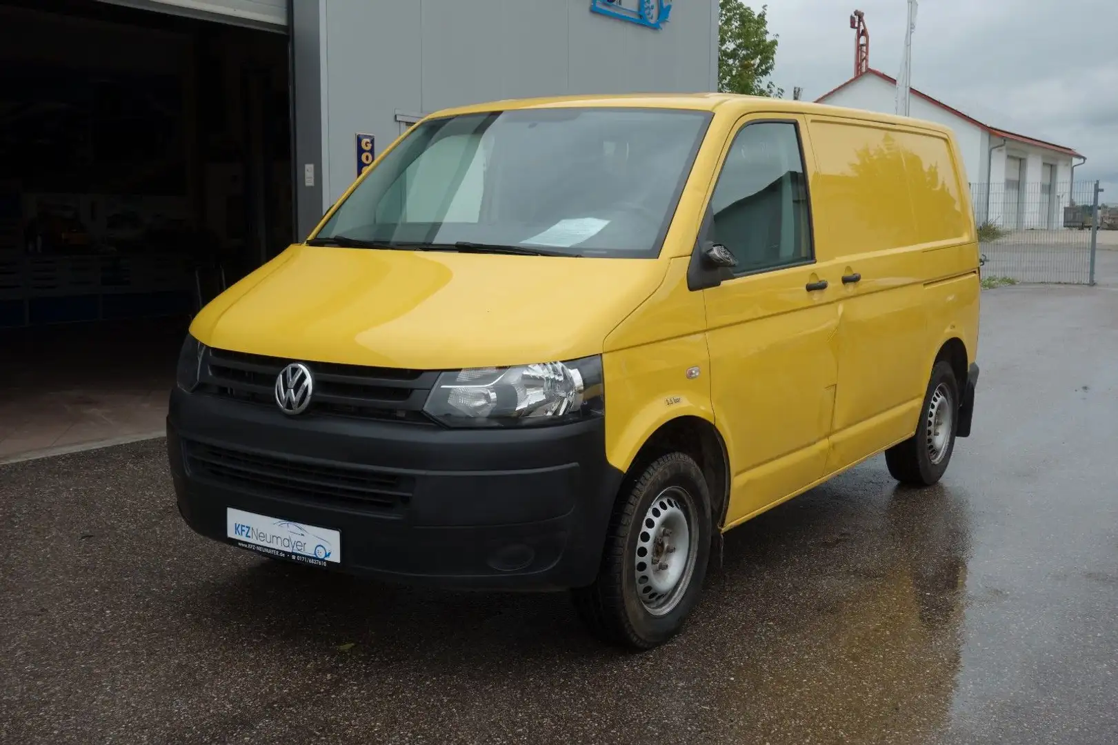Volkswagen T5 Transporter mehrere auf Lager facelift 2,0TDI Jaune - 1