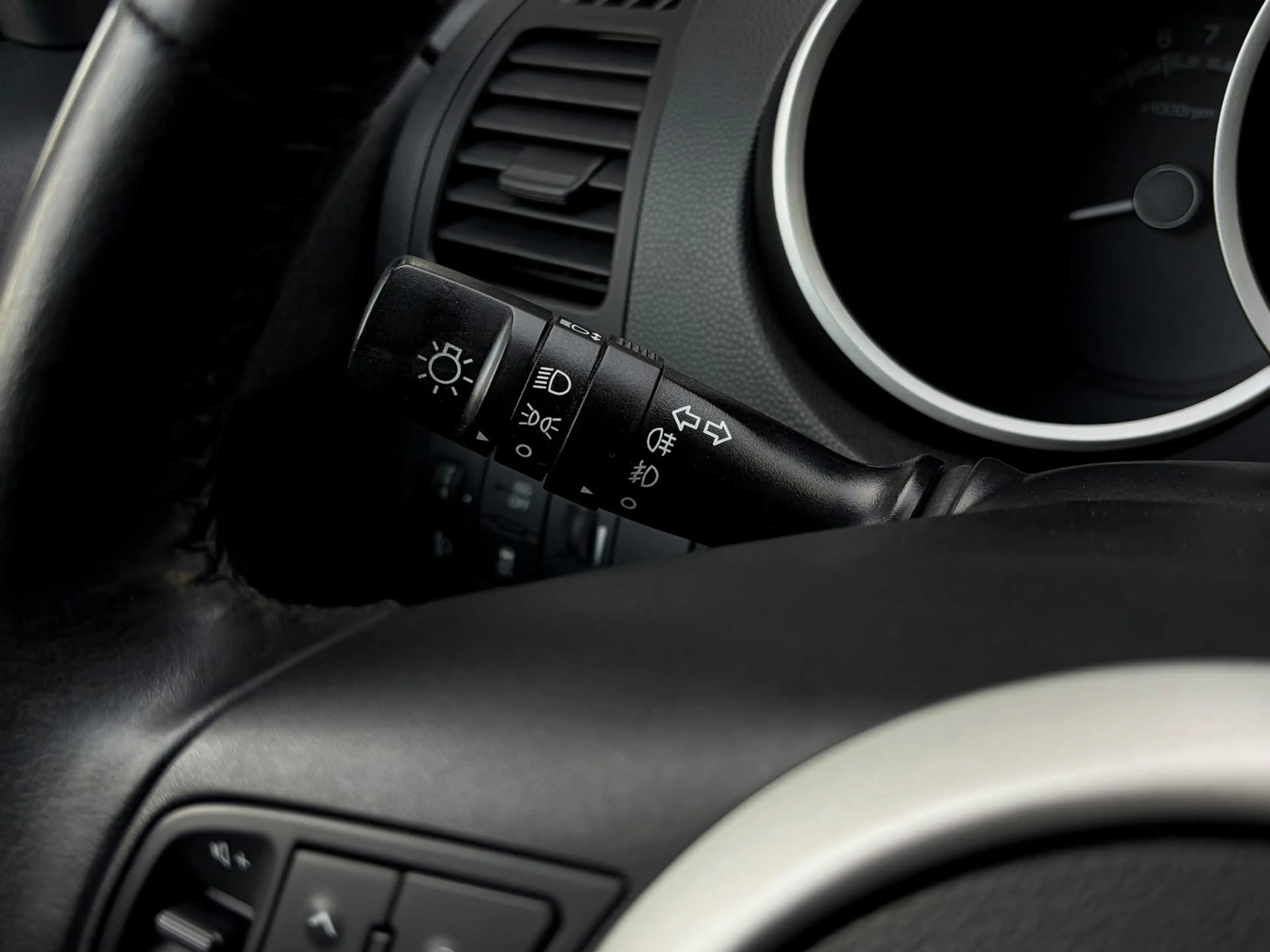 Kia Venga 1.4 CVVT ExecutiveLine — photo 11