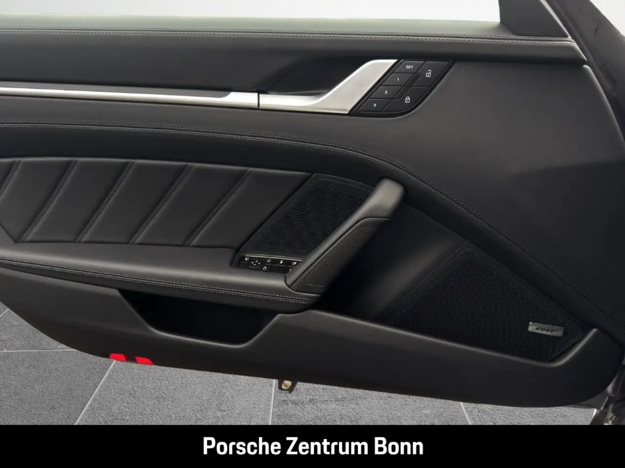 Porsche 992 911 Carrera 4S Cabriolet Surround-View BOSE 12