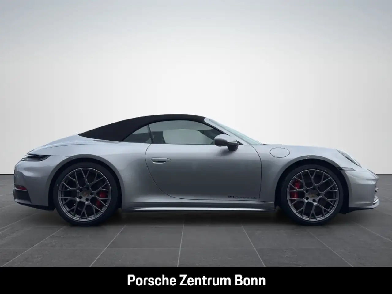 Porsche 992 911 Carrera 4S Cabriolet Surround-View BOSE 4