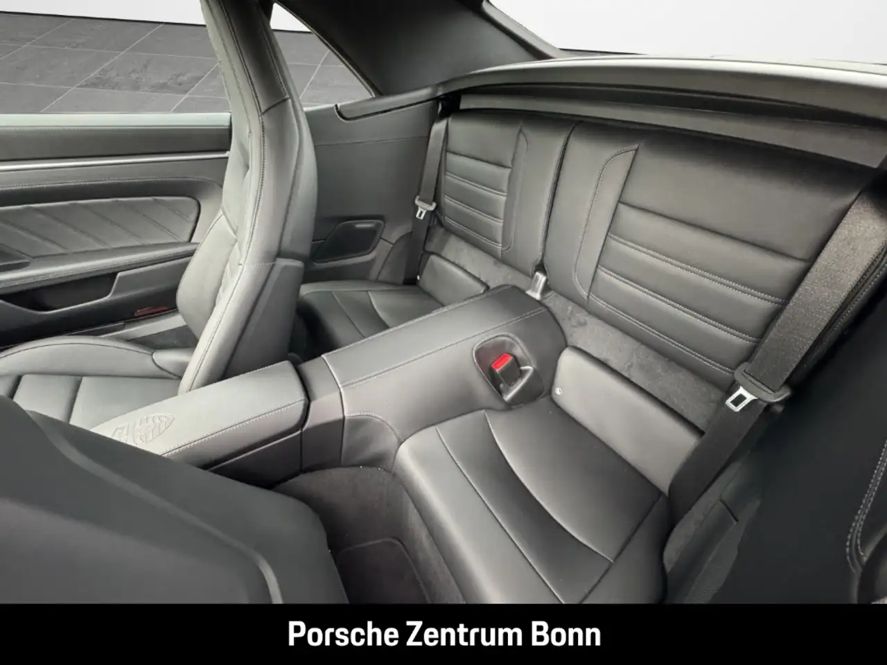 Porsche 992 911 Carrera 4S Cabriolet Surround-View BOSE 13