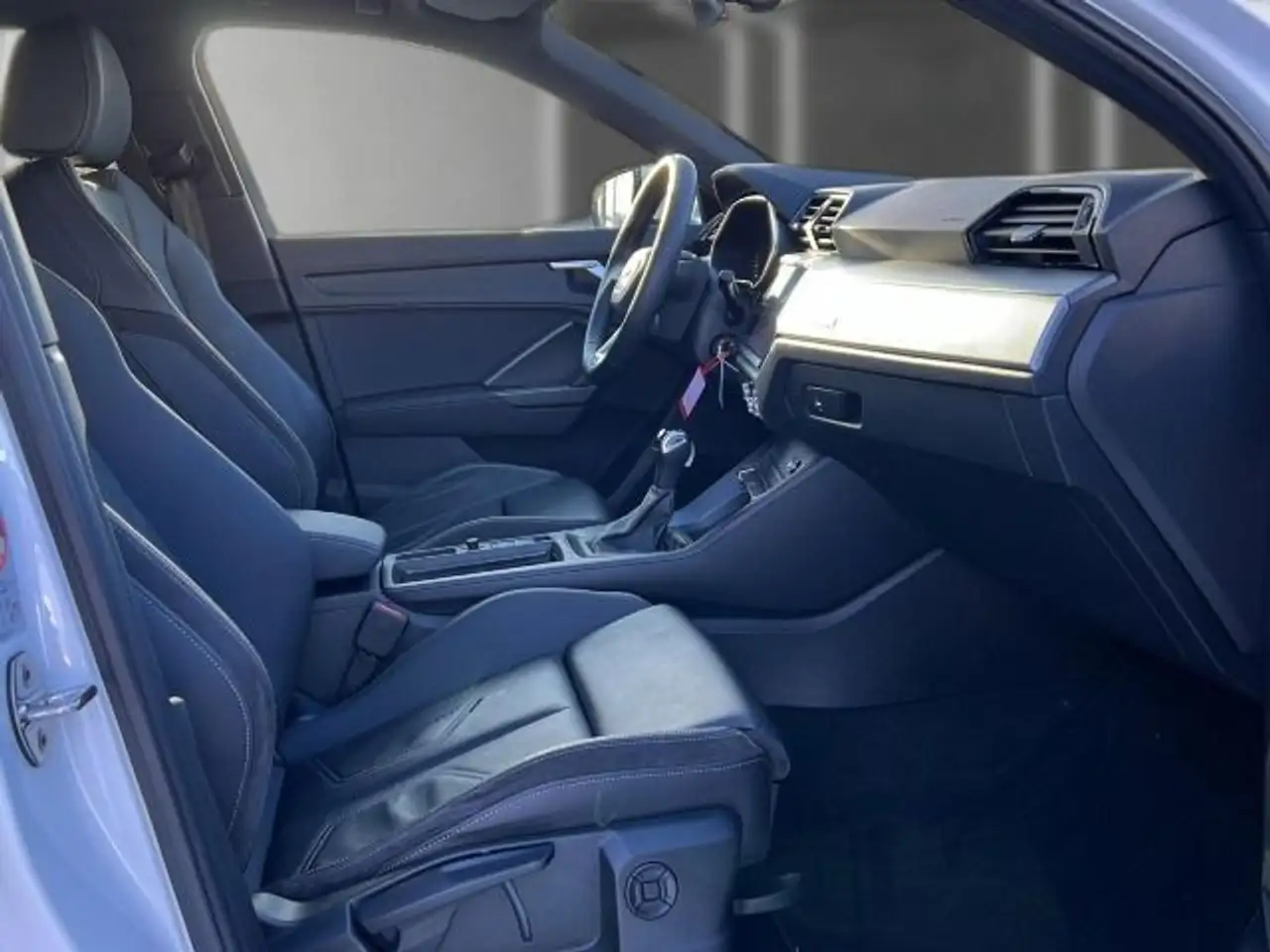 Audi Q3, фото 8