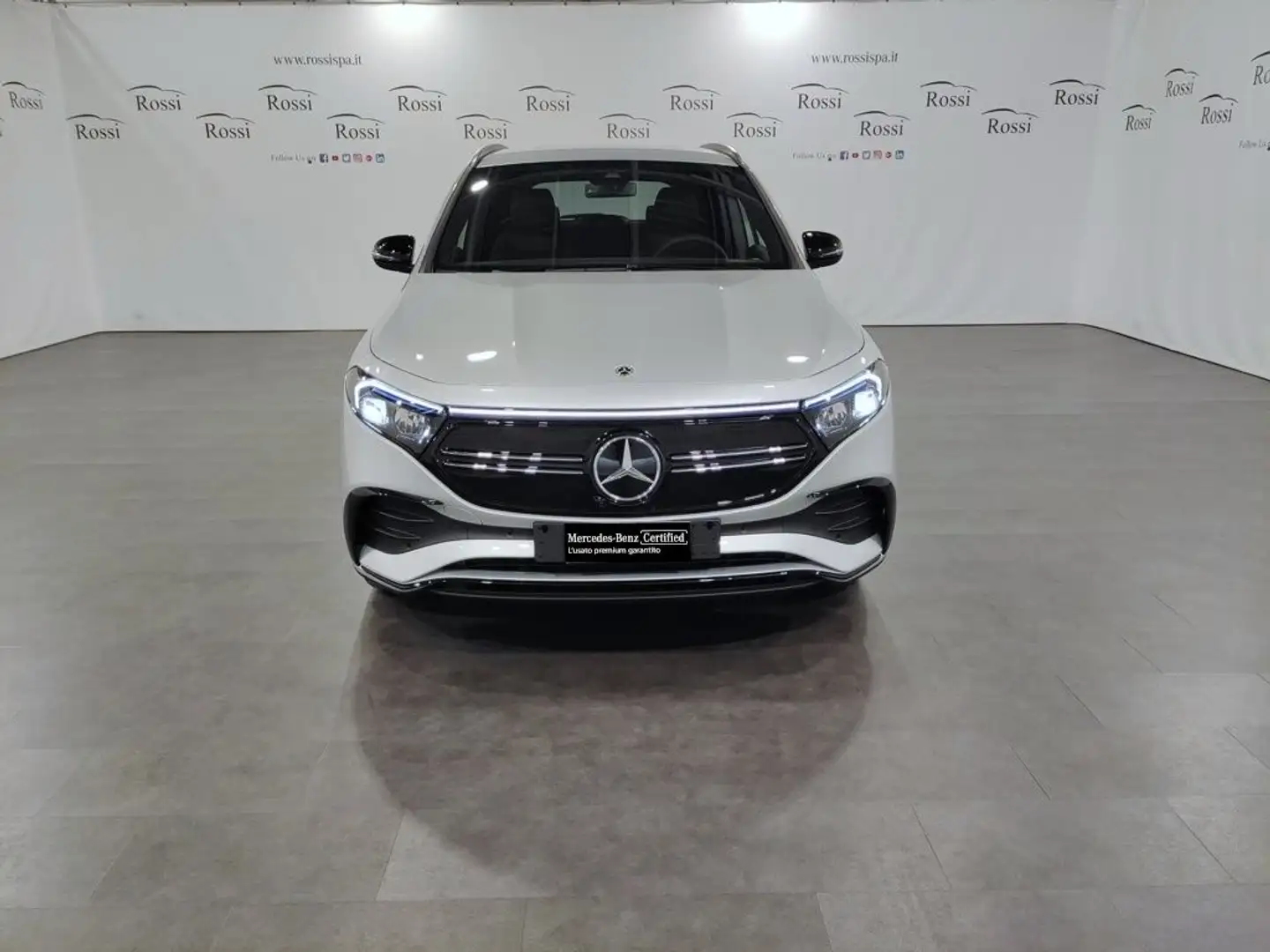 Mercedes-Benz EQA 300 Premium 4matic Zilver - 1
