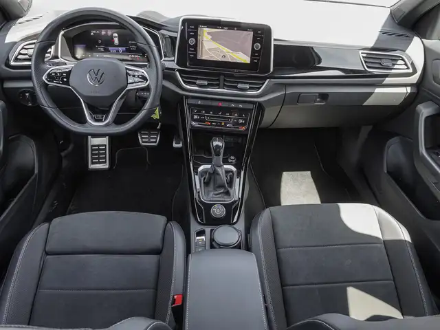 Volkswagen T-Roc view 10