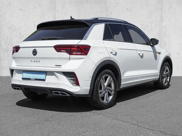 Volkswagen T-Roc view 4